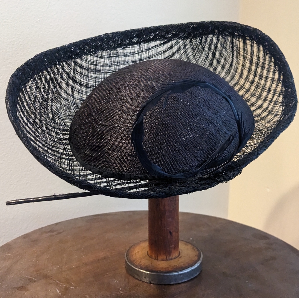 Kentucky Derby black fascinator hat ASO Kate Middleton - Picture 6 of 9